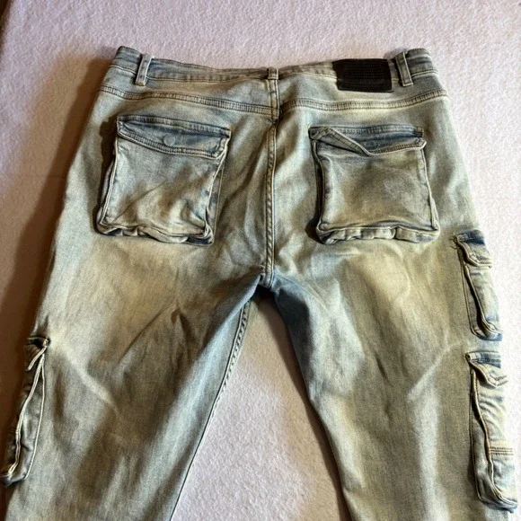 Serenade Men's Cargo Jeans‎ Size 38 Light Wash Distressed Denim Pants